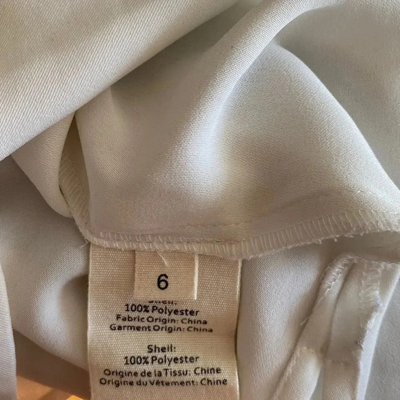 L’ Agence long sleeve blouse button down white black zip pockets needs cleaning - Picture 7 of 7